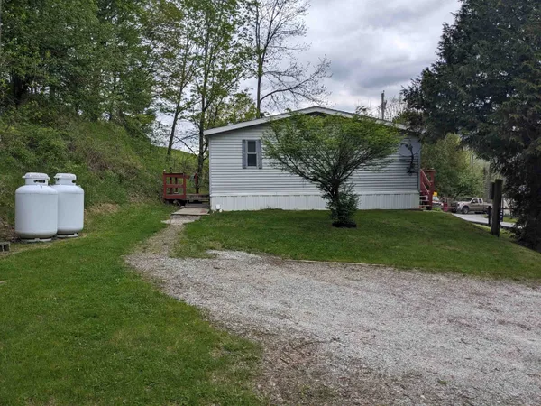 $189,000 | 238-266 South Main Street, Danby, VT 05739