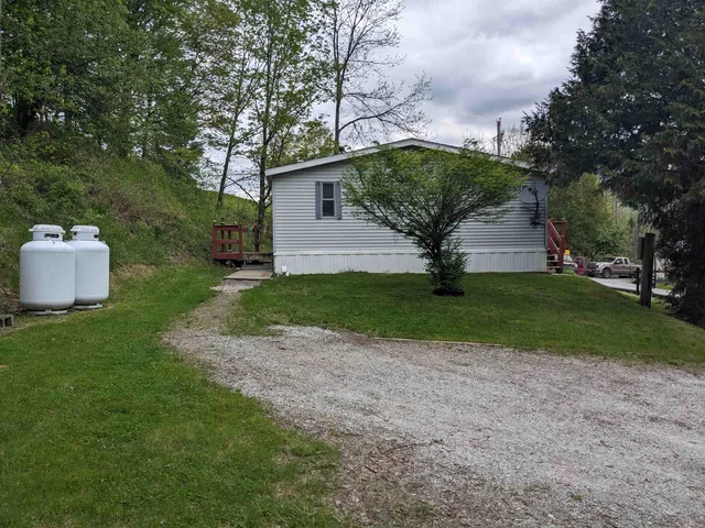 $199,000 | 238-266 South Main Street, Danby, VT 05739