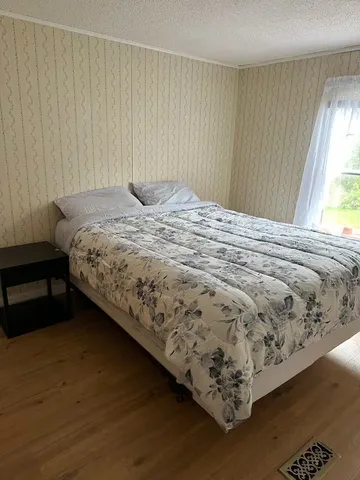 $199,000 | 238-266 South Main Street, Danby, VT 05739