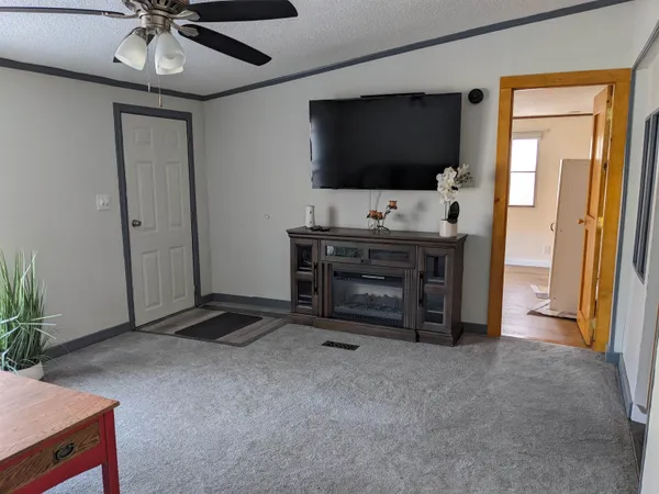 $189,000 | 238-266 South Main Street, Danby, VT 05739