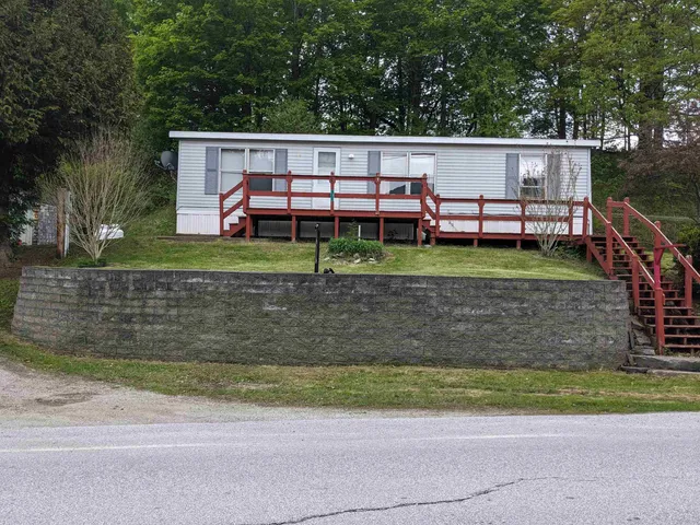 $199,000 | 238-266 South Main Street, Danby, VT 05739