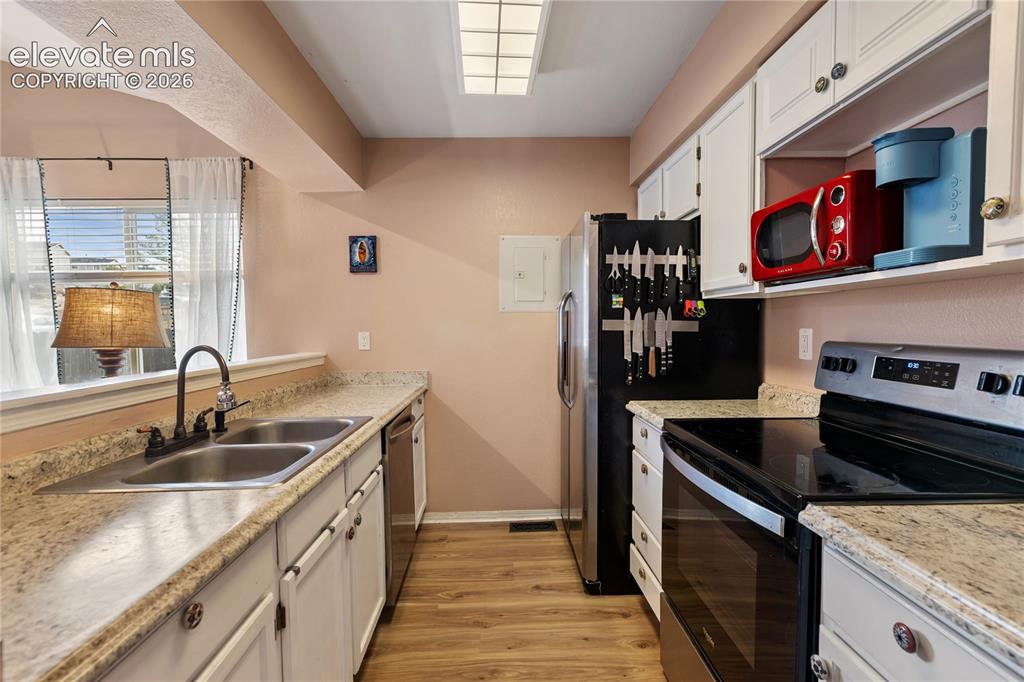 5223 Solar Ridge Drive Colorado Springs, CO 80917 - Photo 7 of 26