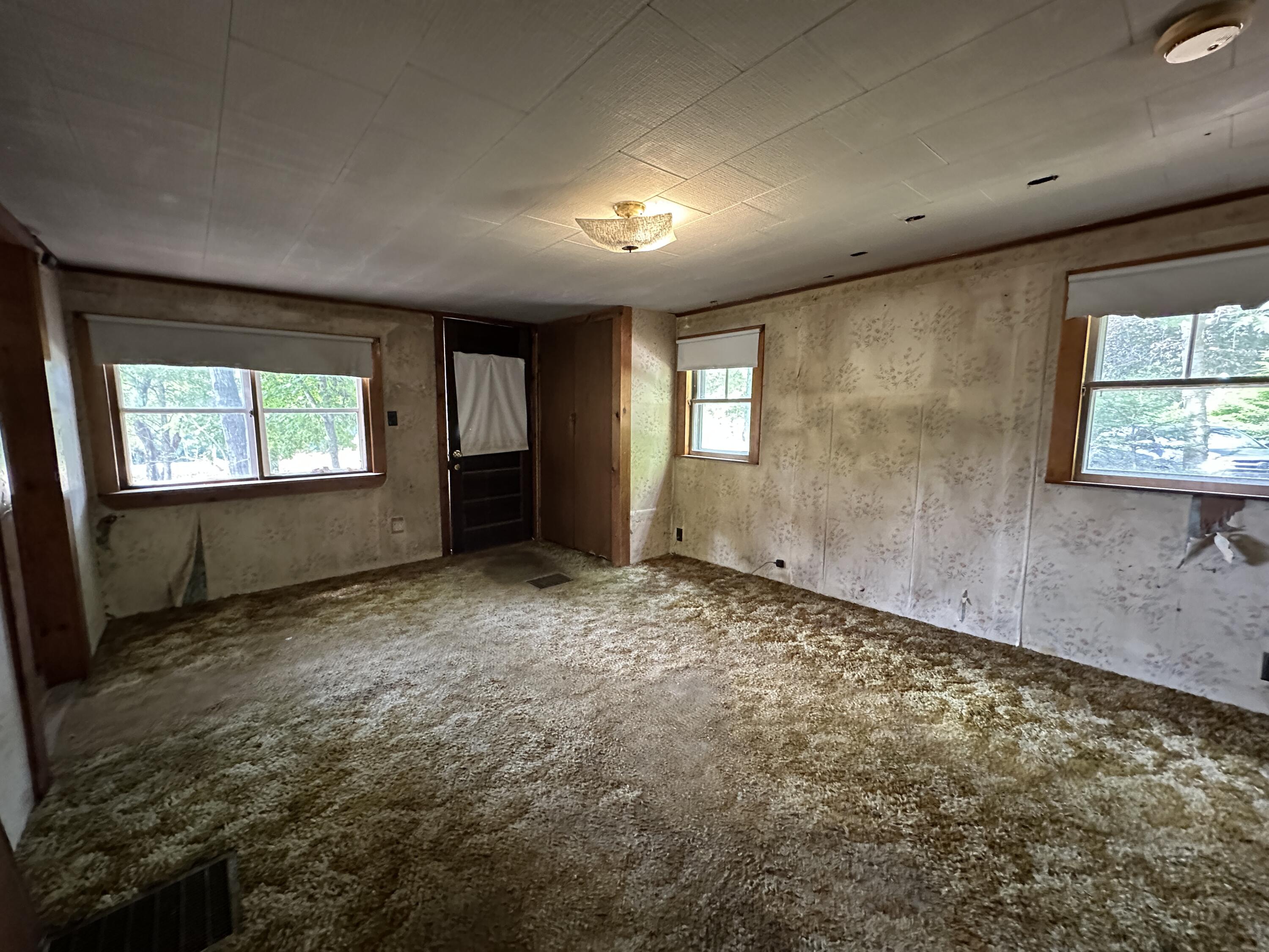 386 Branch Mills Road Palermo, ME 04354 - Photo 8 of 25 Living Room