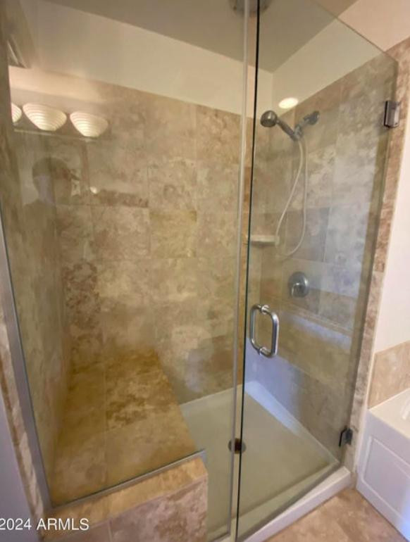 310 South 4th Street, Unit 1602 Phoenix, AZ 85004 - Photo 10 of 20 a bathroom with a shower