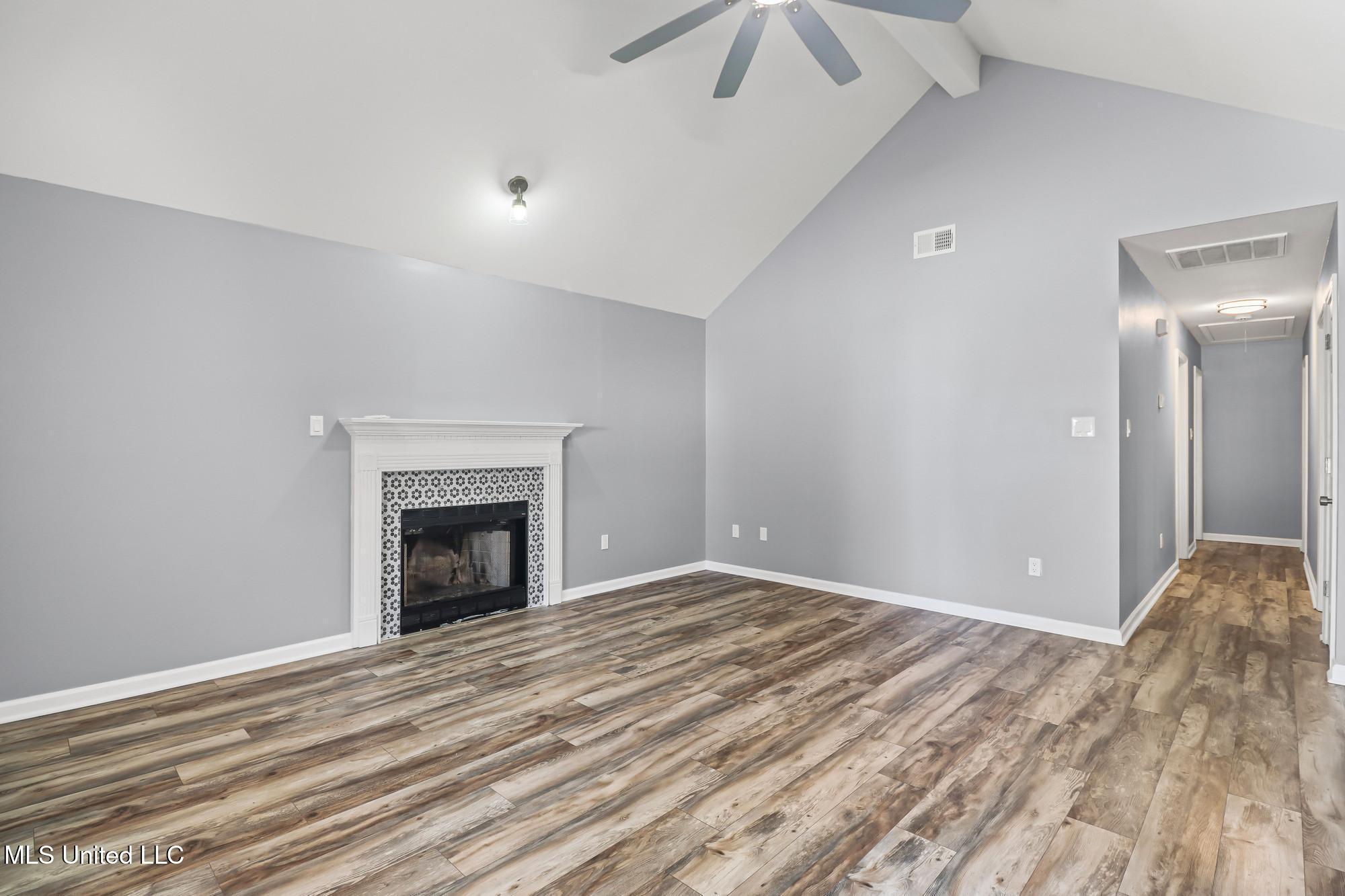 398 Nelson Road Biloxi, MS 39531 - Photo 3 of 20 IMG_3473_web