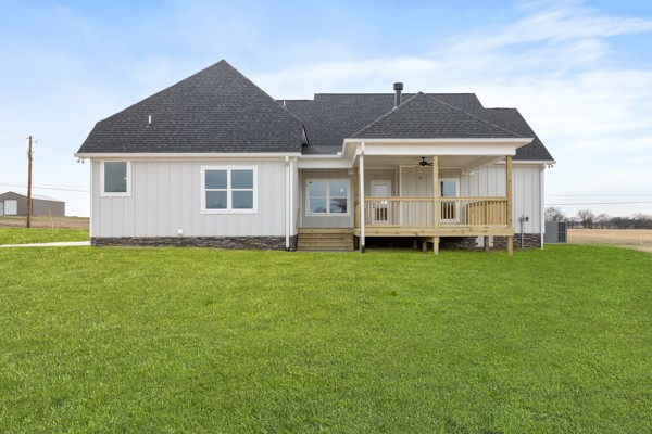 5558 Borthick Road Springfield, TN 37172 - Photo 41 of 43 a front view of a house with a garden