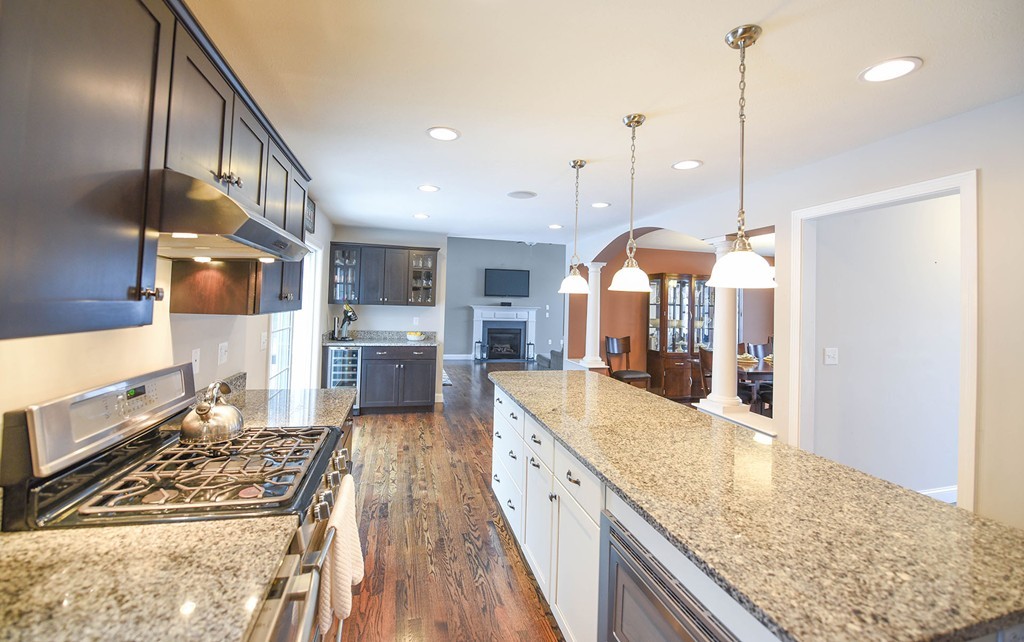 17 Farm Gate Road Dracut, MA 01826 - Photo 3 of 20 Gallery Image 3