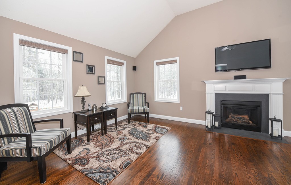 17 Farm Gate Road Dracut, MA 01826 - Photo 7 of 20 Gallery Image 7