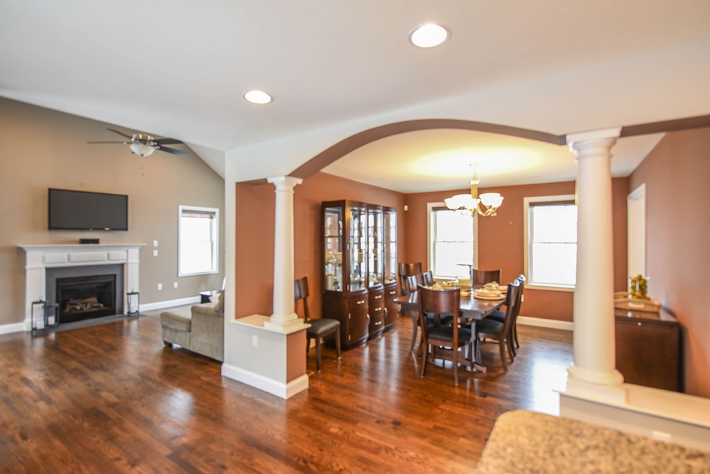17 Farm Gate Road Dracut, MA 01826 - Photo 8 of 20 Gallery Image 8