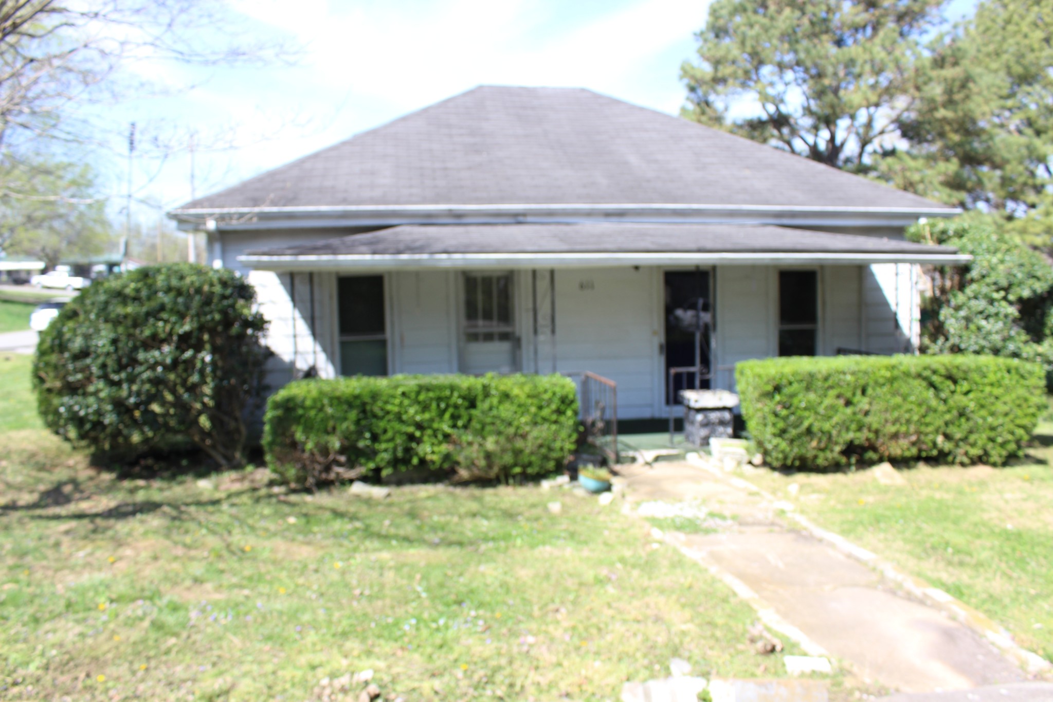 611 Hayes Street Springfield, TN 37172 - Photo 1 of 23 Gallery Image 1