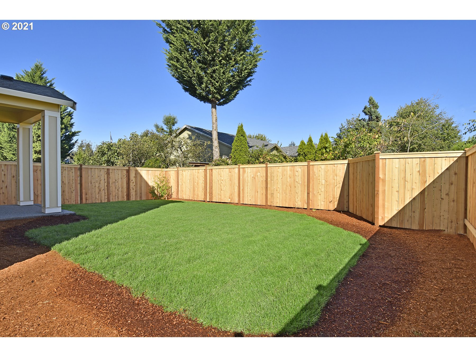 7011 Northeast 156th Place Vancouver, WA 98682 - Photo 21 of 21 a view of a backyard with a garden