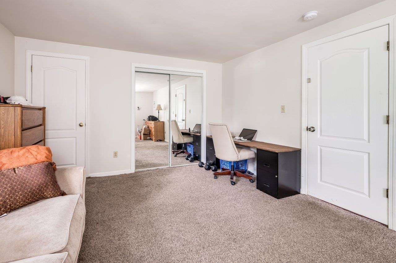 15 Intervale Street Nashua, NH 03064 - Photo 11 of 22