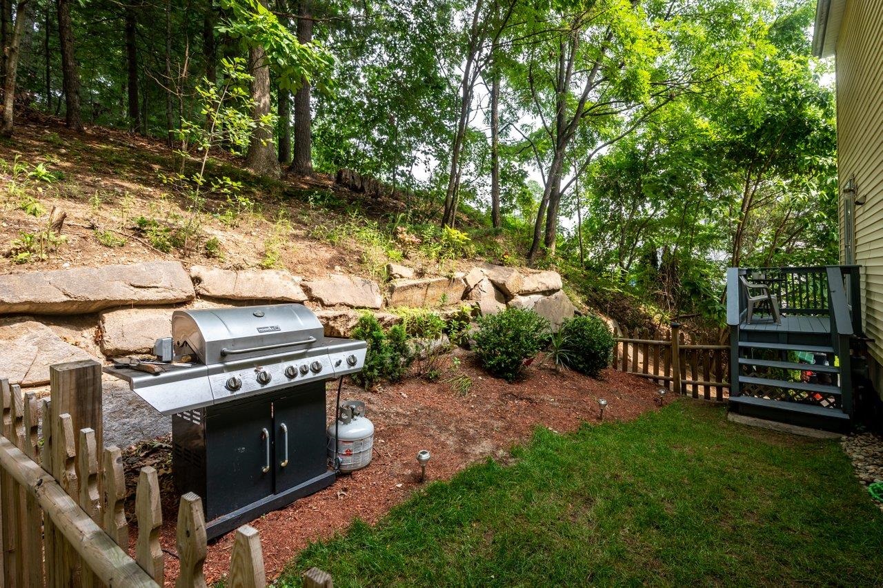 15 Intervale Street Nashua, NH 03064 - Photo 15 of 22