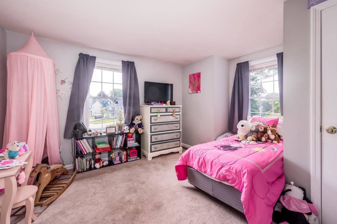 15 Intervale Street Nashua, NH 03064 - Photo 6 of 22