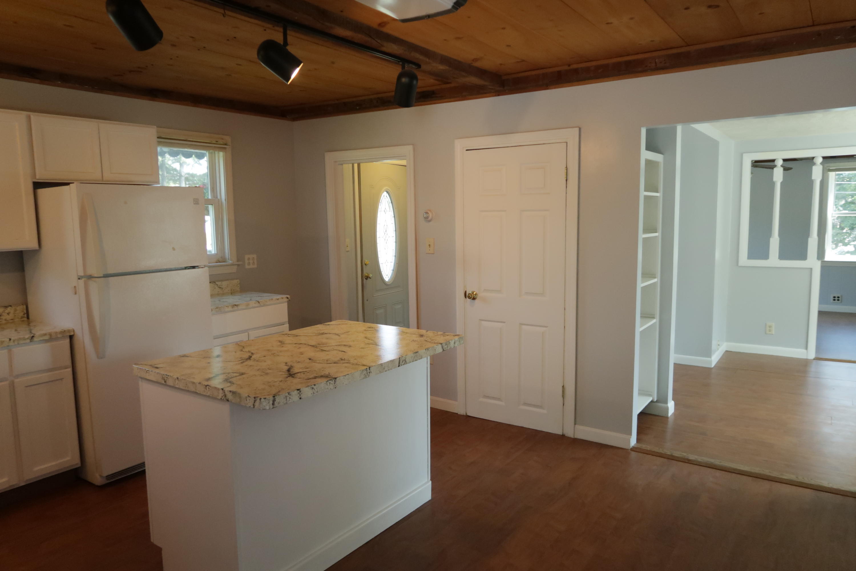 14 Taylor Street Augusta, ME 04330 - Photo 4 of 20 IMG_3038