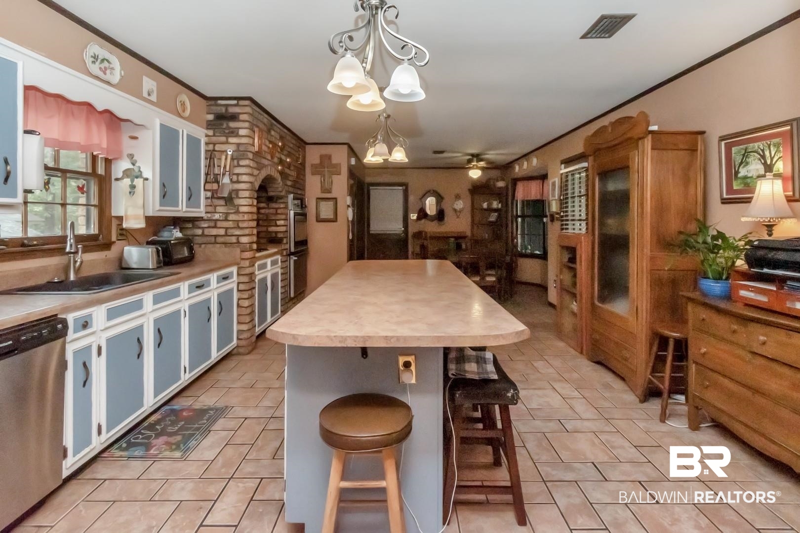 2400 West Huffman Drive Mobile, AL 36693 - Photo 3 of 32