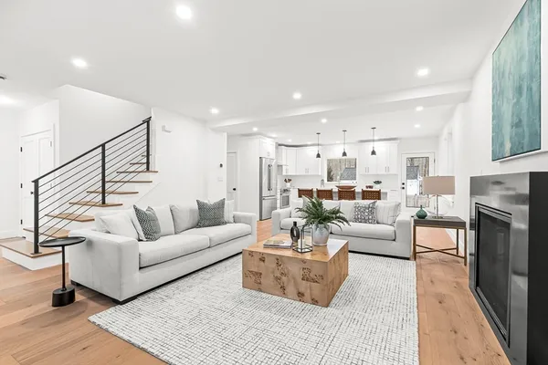 $2,295,000 | 6 Intervale Road, Wellesley, MA 02481