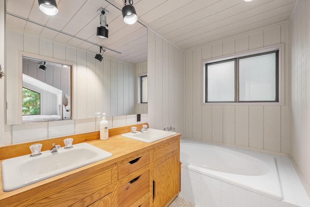2245 Edgemere McCall, ID 83638 - Photo 68 of 98 One bunkhouse bathroom.