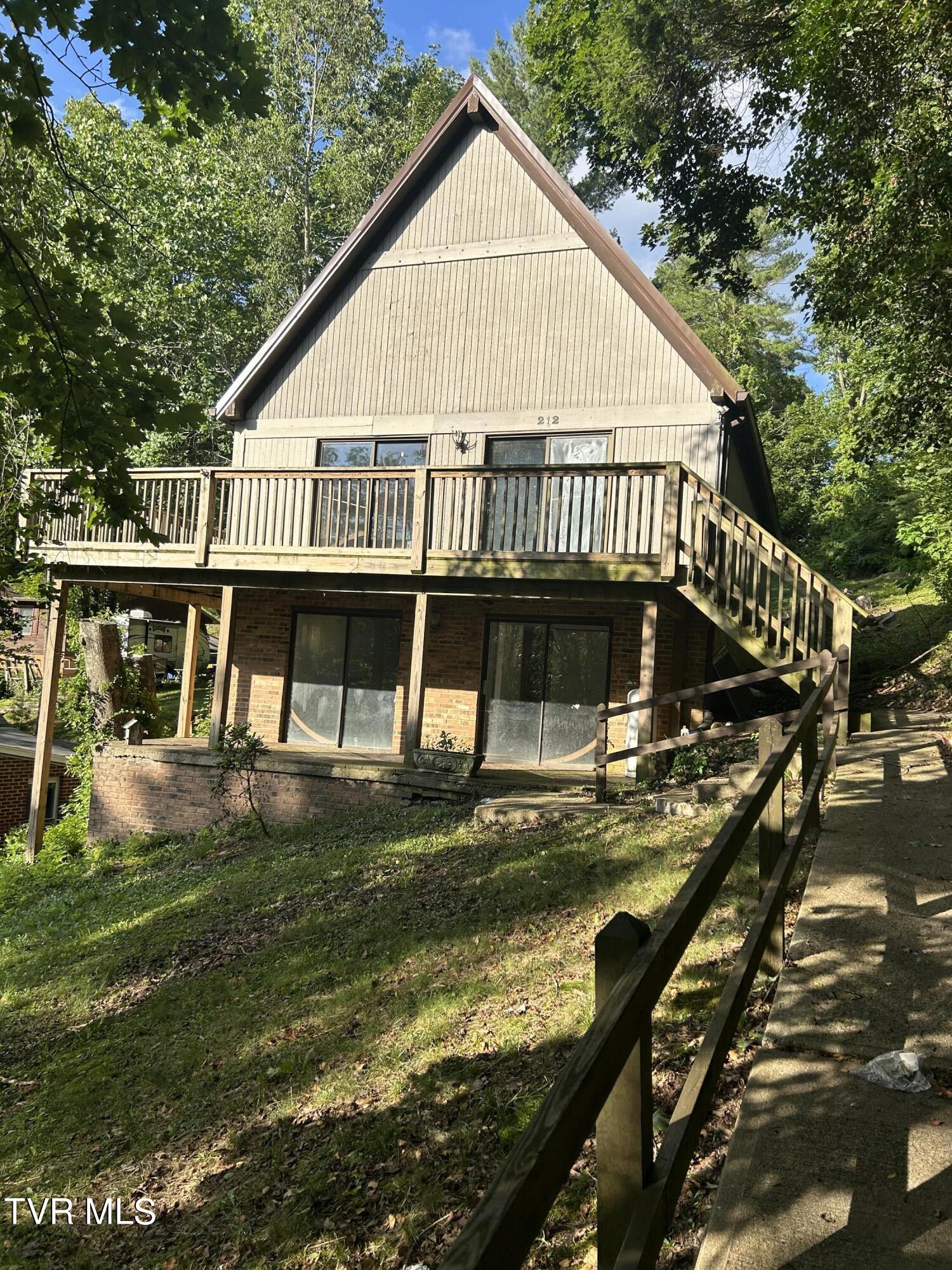 212 Highland Ave Northwest  