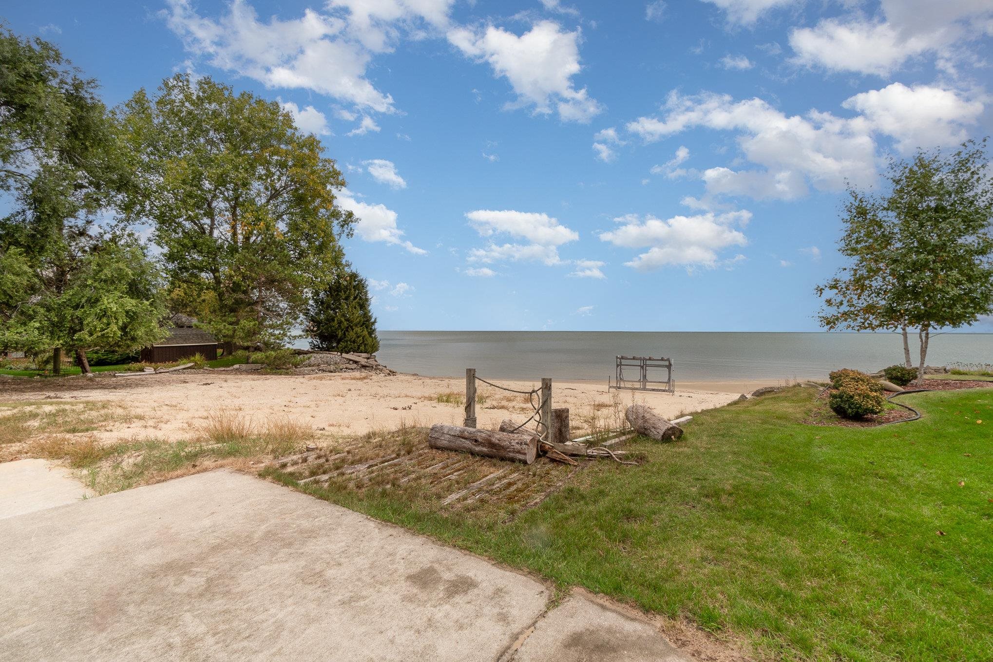 408 Ricoma Beach Road Bay City, MI 48706 - Photo 28 of 31 Gallery Image 28
