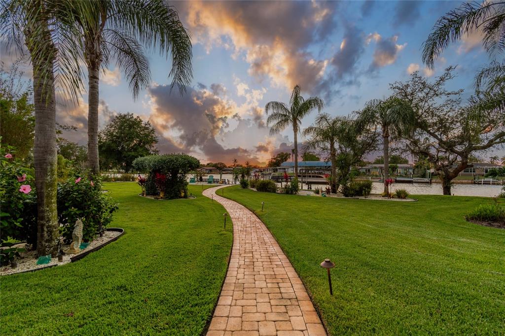 5851 Cachette De Riviera Court New Port Richey, FL 34655 - Photo 77 of 83