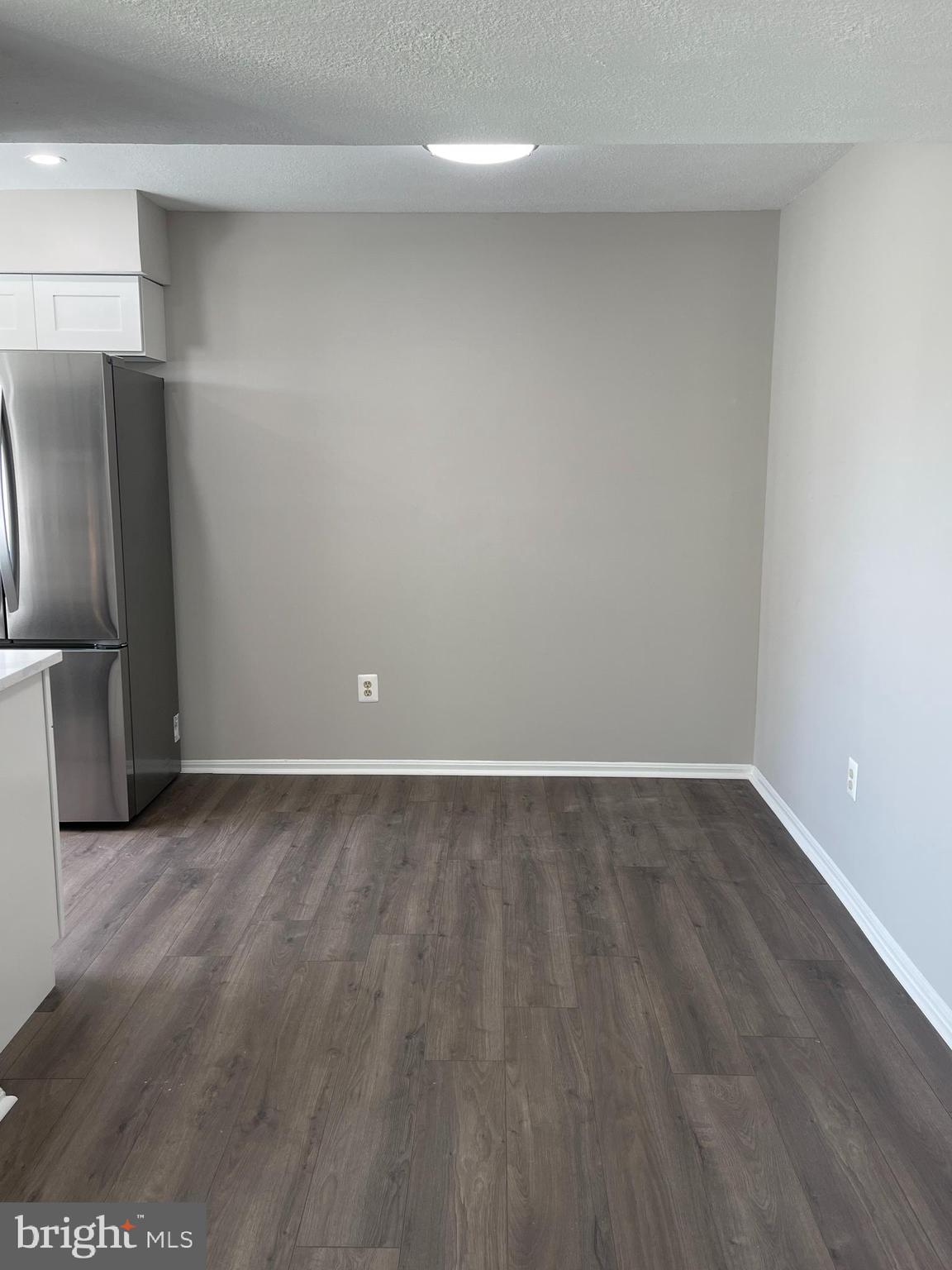 102 Fort Evans Road Southeast, Unit B Leesburg, VA 20175 - Photo 6 of 14 Eat-in kitchen