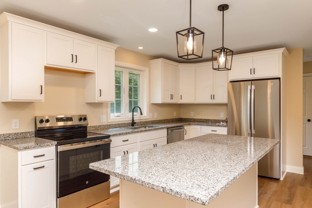 580 Highland Avenue Phillipston, MA 01331 - Photo 2 of 19