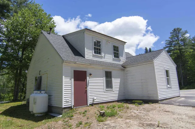 $680,000 | 263 Highland Street, Plymouth, NH 03264