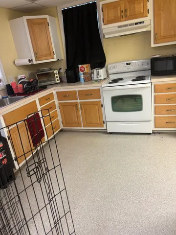 $680,000 | 263 Highland Street, Plymouth, NH 03264