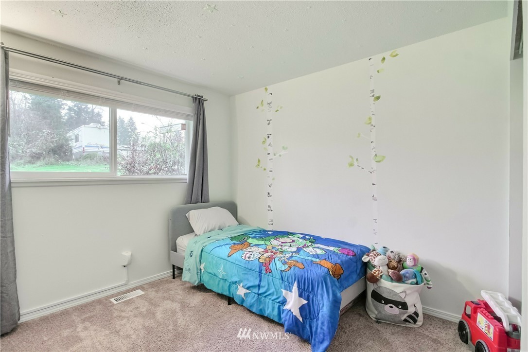16320 Southeast 132nd Street Renton, WA 98059 - Photo 17 of 33