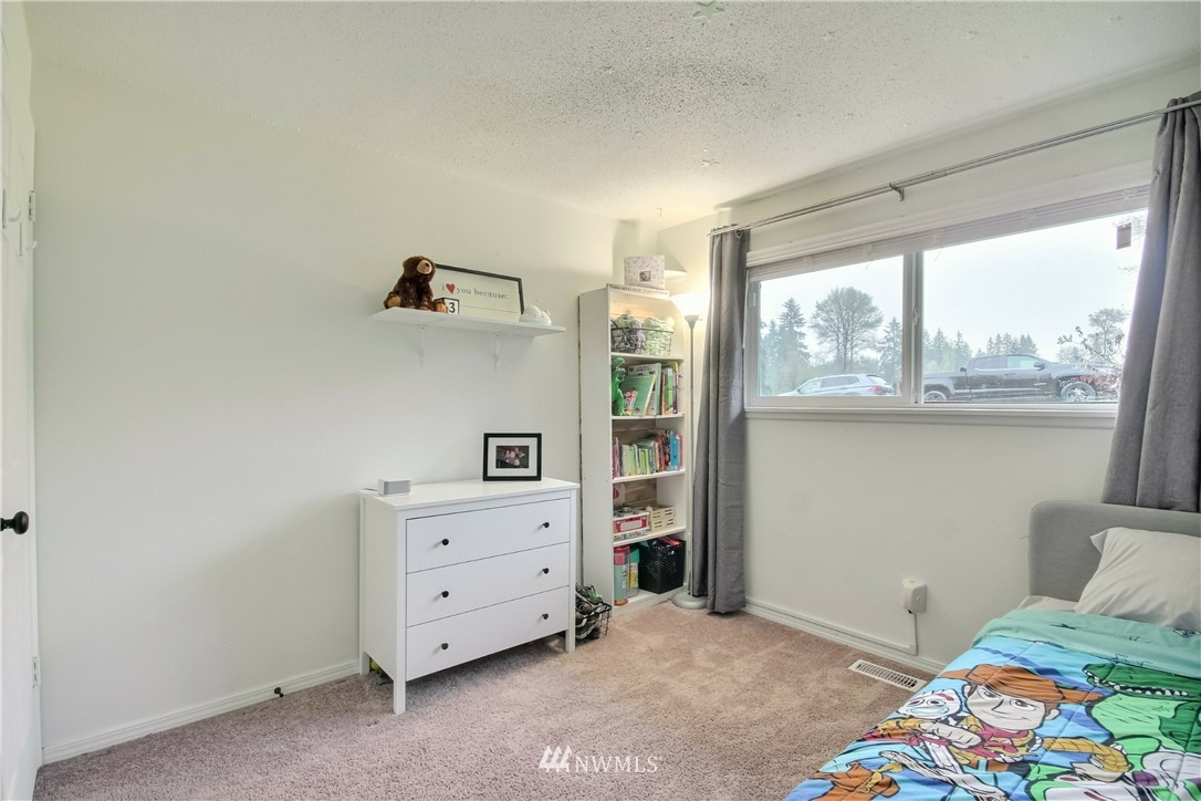 16320 Southeast 132nd Street Renton, WA 98059 - Photo 18 of 33