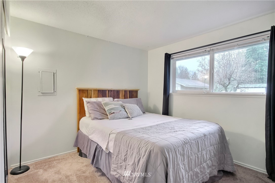 16320 Southeast 132nd Street Renton, WA 98059 - Photo 19 of 33