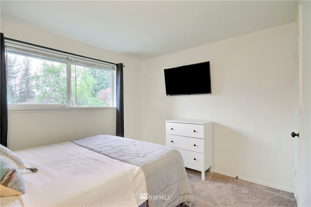16320 Southeast 132nd Street Renton, WA 98059 - Photo 20 of 33