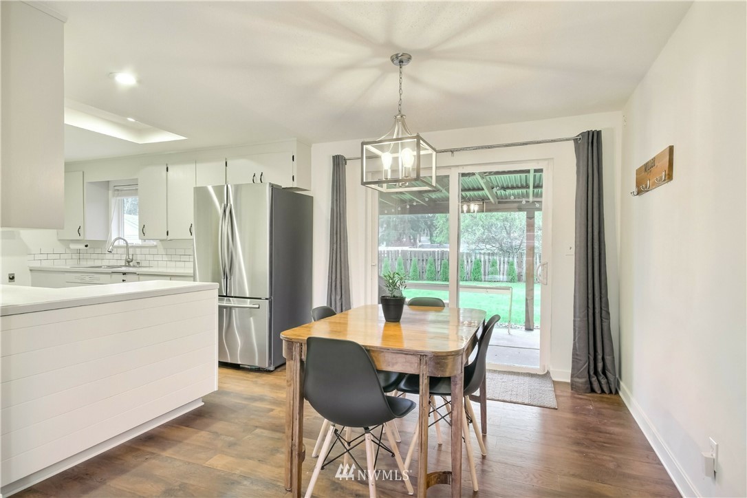 16320 Southeast 132nd Street Renton, WA 98059 - Photo 8 of 33