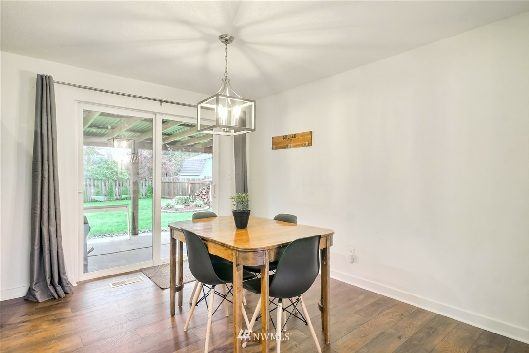 16320 Southeast 132nd Street Renton, WA 98059 - Photo 9 of 33