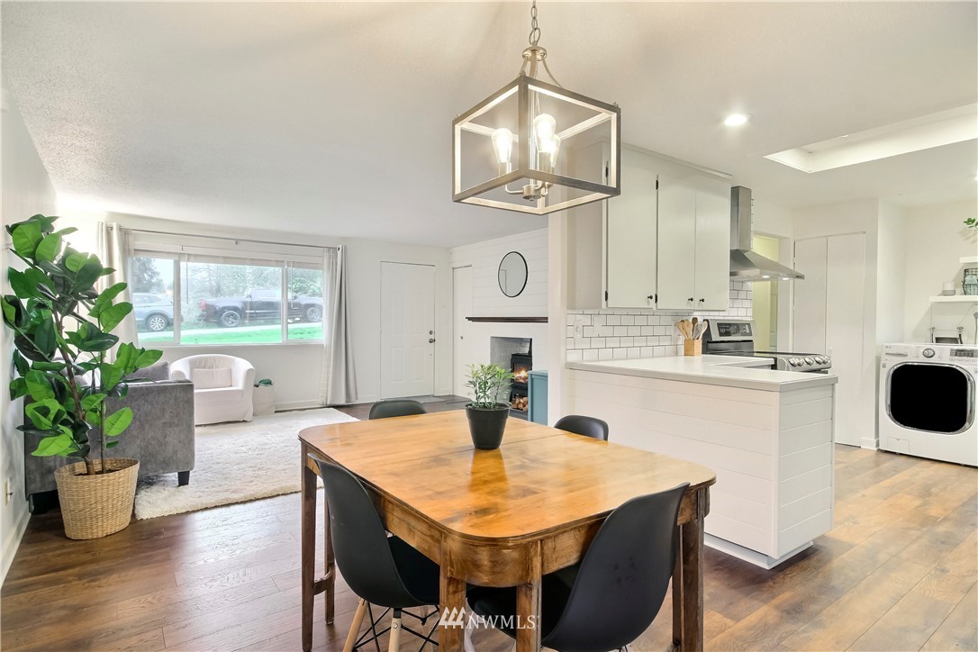 16320 Southeast 132nd Street Renton, WA 98059 - Photo 10 of 33