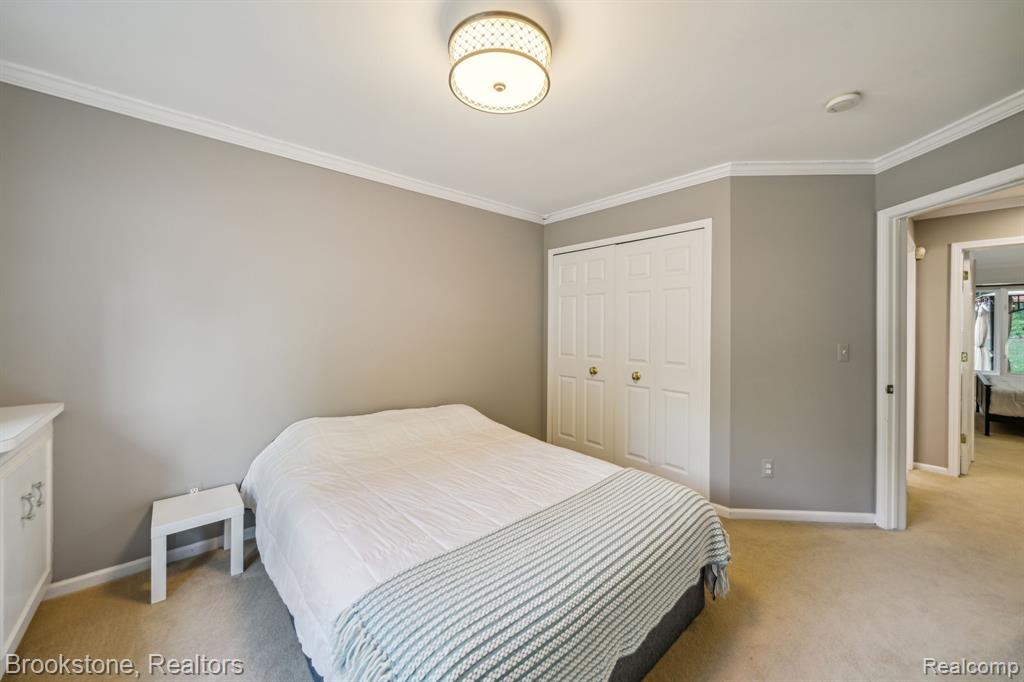 576 Bloomer Ridge Drive Rochester, MI 48307 - Photo 25 of 48