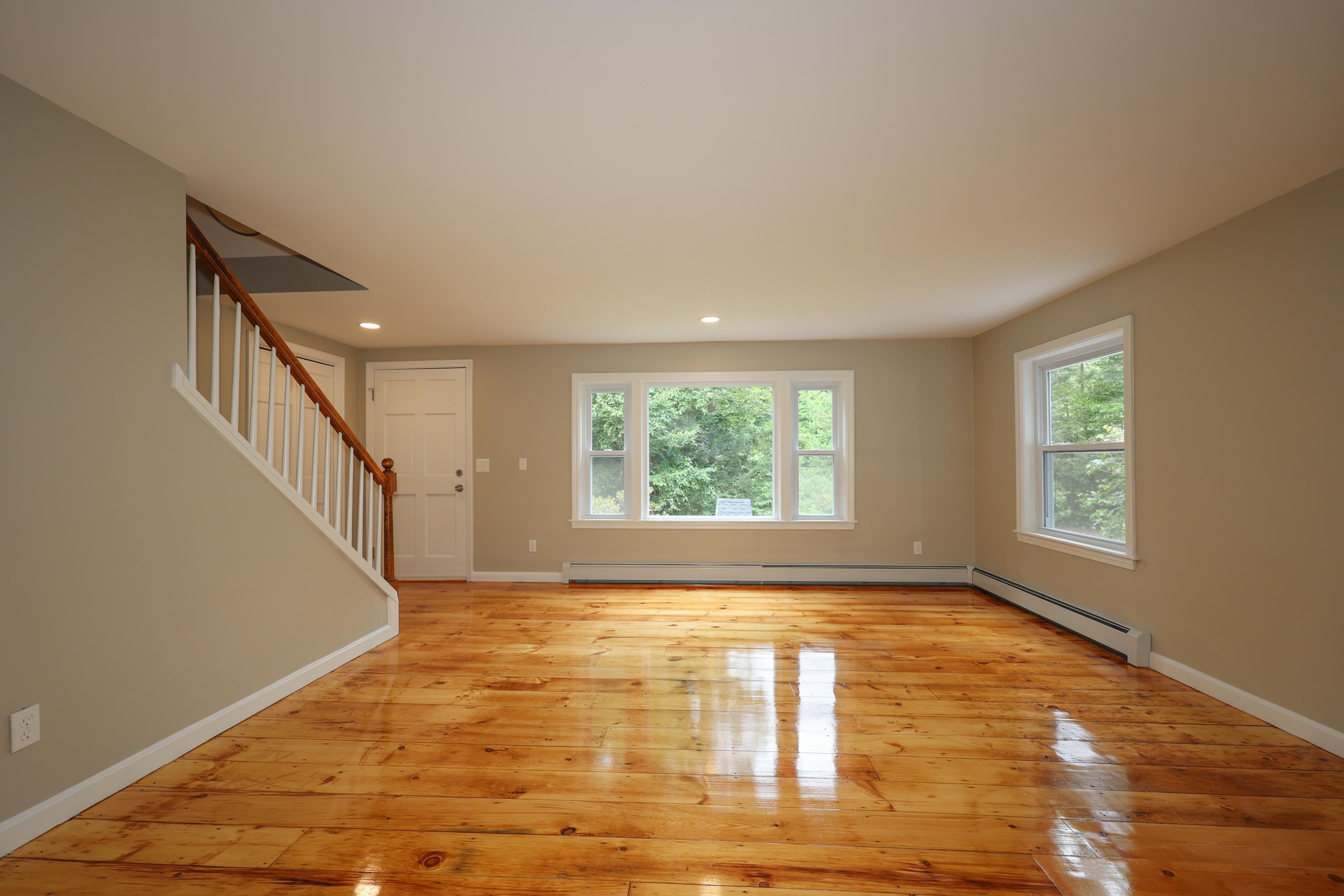 5 Summer Pasture Road Deerfield, NH 03037 - Photo 3 of 25