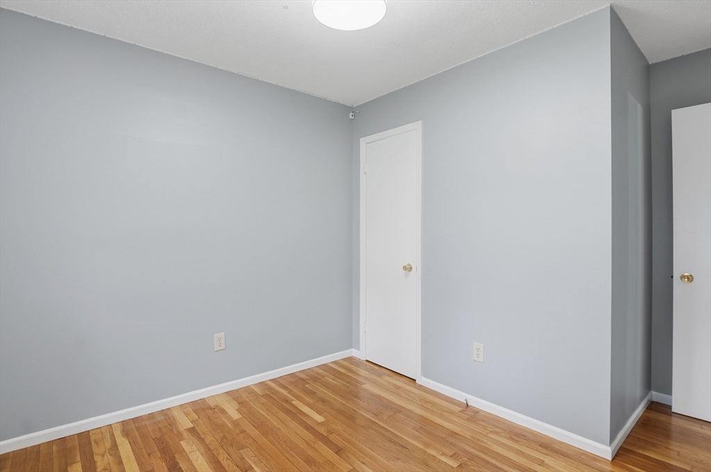 3 Hingham Road, Unit 1 Worcester, MA 01606 - Photo 25 of 35