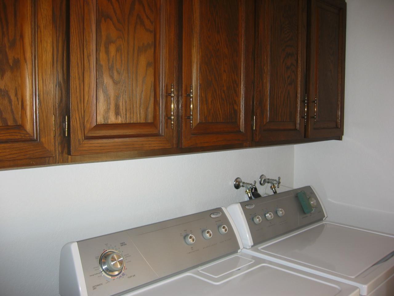 3101 West Cactus Road Phoenix, AZ 85029 - Photo 17 of 26 laundryroom