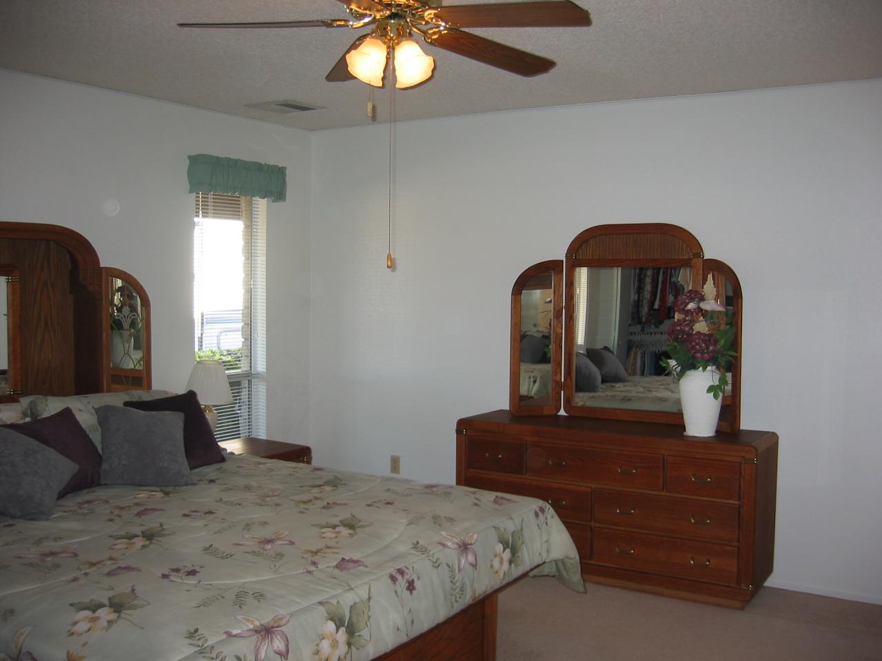 3101 West Cactus Road Phoenix, AZ 85029 - Photo 20 of 26 master bedroom