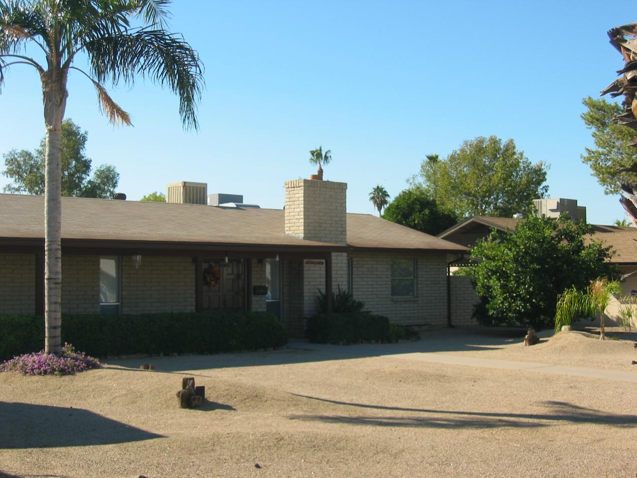 3101 West Cactus Road Phoenix, AZ 85029 - Photo 2 of 26 Front of house 2