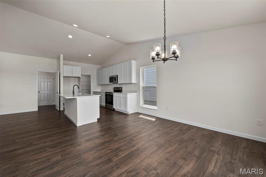 87 Fall Mdw Court Fenton, MO 63026 - Photo 7 of 19