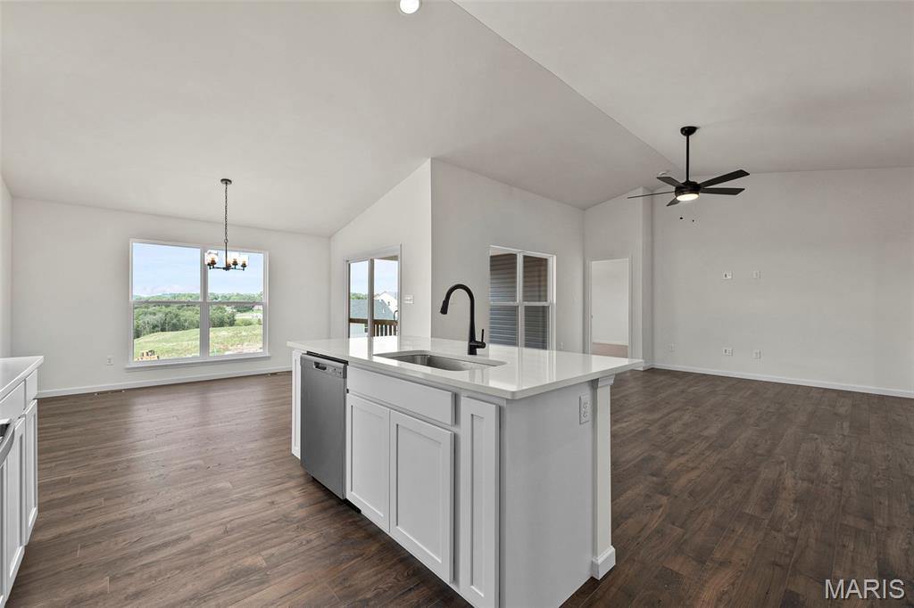 87 Fall Mdw Court Fenton, MO 63026 - Photo 9 of 19