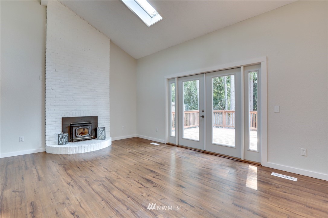 15655 Southeast 146th Place Renton, WA 98059 - Photo 13 of 25