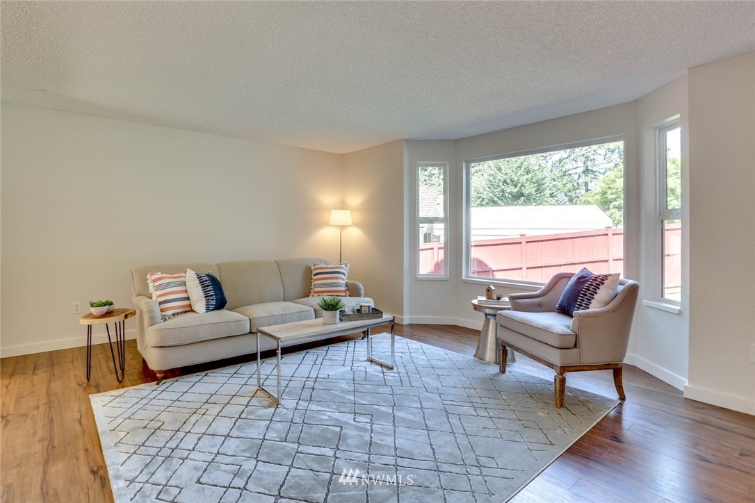 15655 Southeast 146th Place Renton, WA 98059 - Photo 6 of 25
