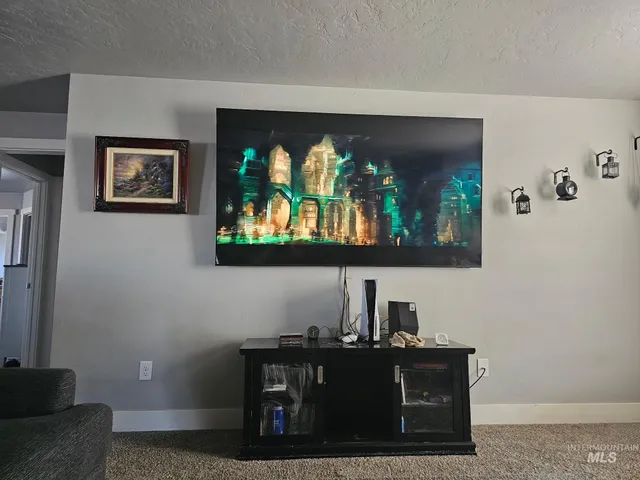 $370,000 | 1090 West 10th Street, Weiser, ID 83672