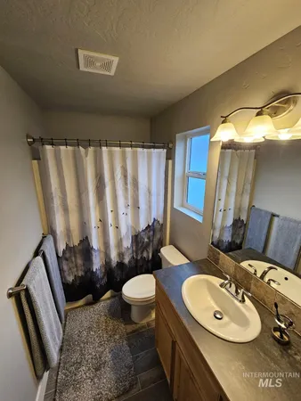 $365,000 | 1090 West 10th Street, Weiser, ID 83672