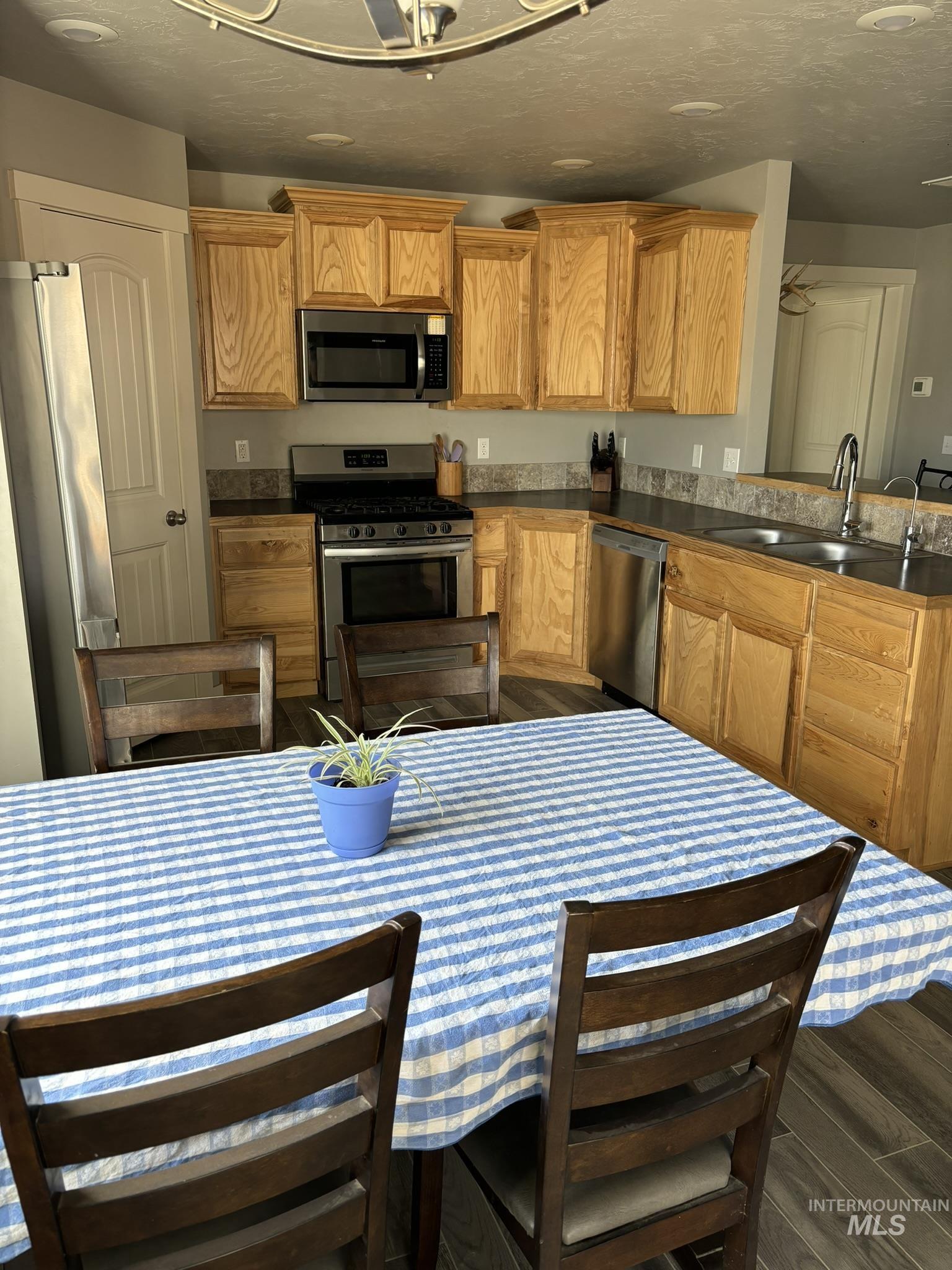 1090 West 10th Street Weiser, ID 83672 - Photo 6 of 22
