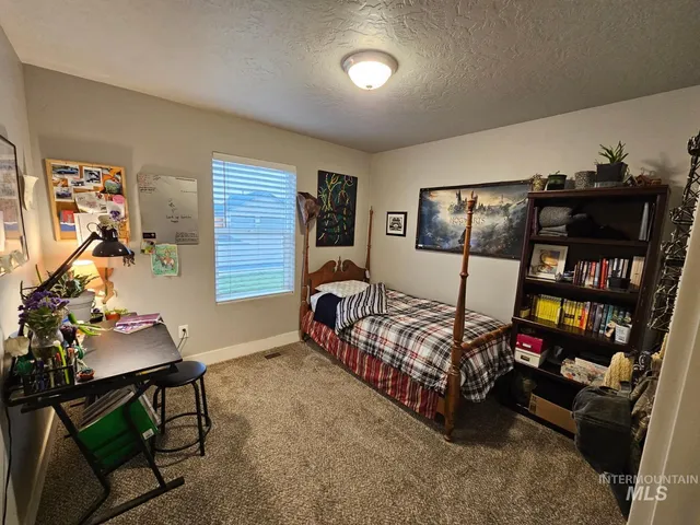 $365,000 | 1090 West 10th Street, Weiser, ID 83672